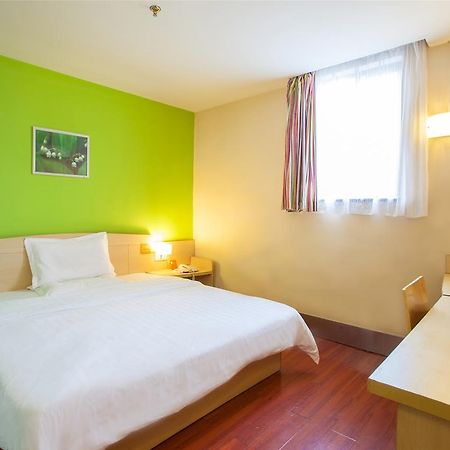7Days Inn Dongguan Houjie Conference & Exhibition Center Экстерьер фото
