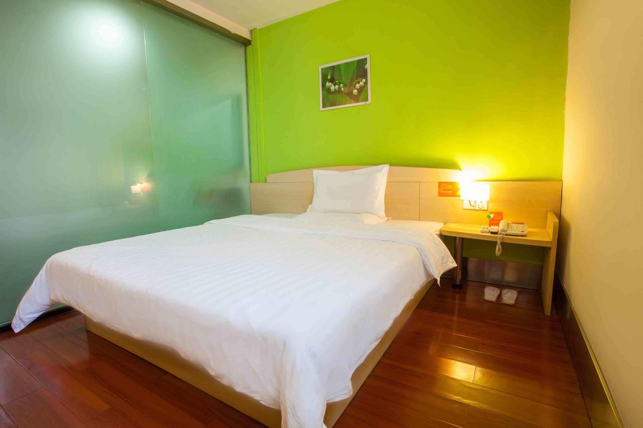 7Days Inn Dongguan Houjie Conference & Exhibition Center Номер фото