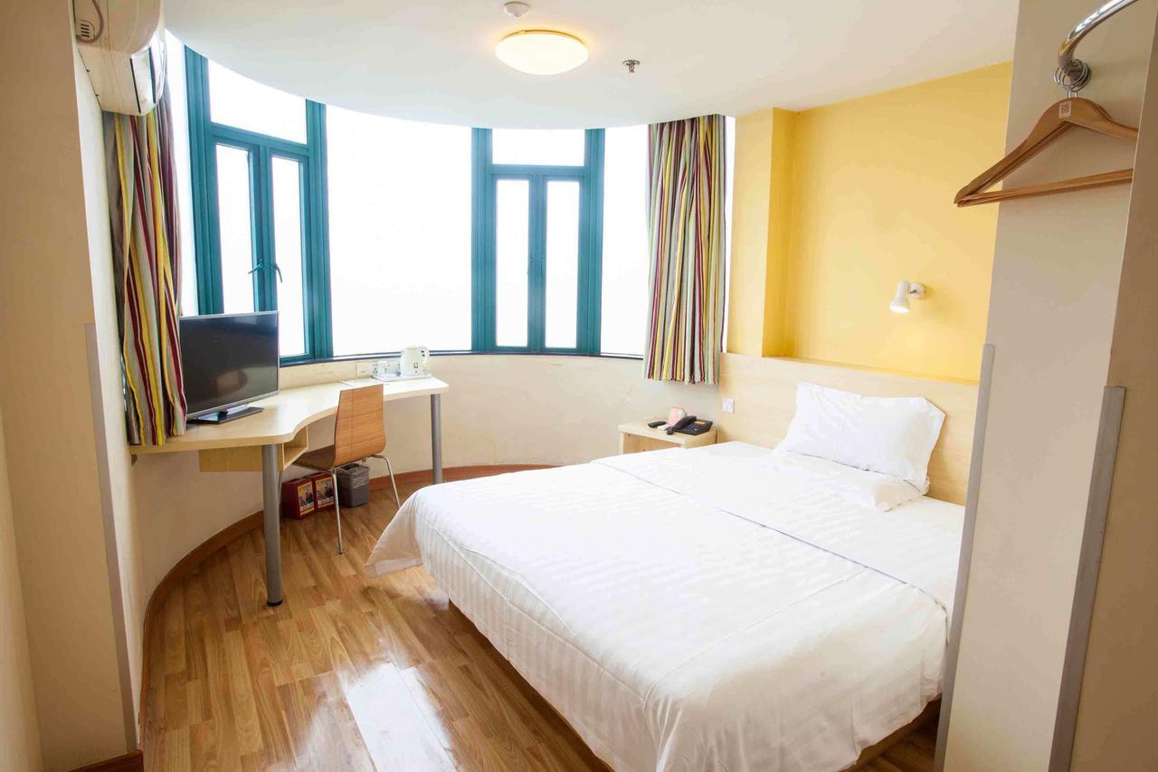 7Days Inn Dongguan Houjie Conference & Exhibition Center Номер фото
