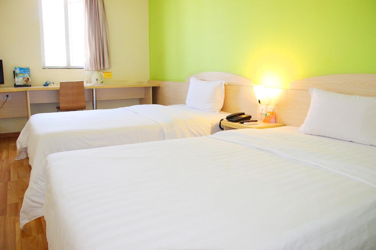 7Days Inn Dongguan Houjie Conference & Exhibition Center Экстерьер фото
