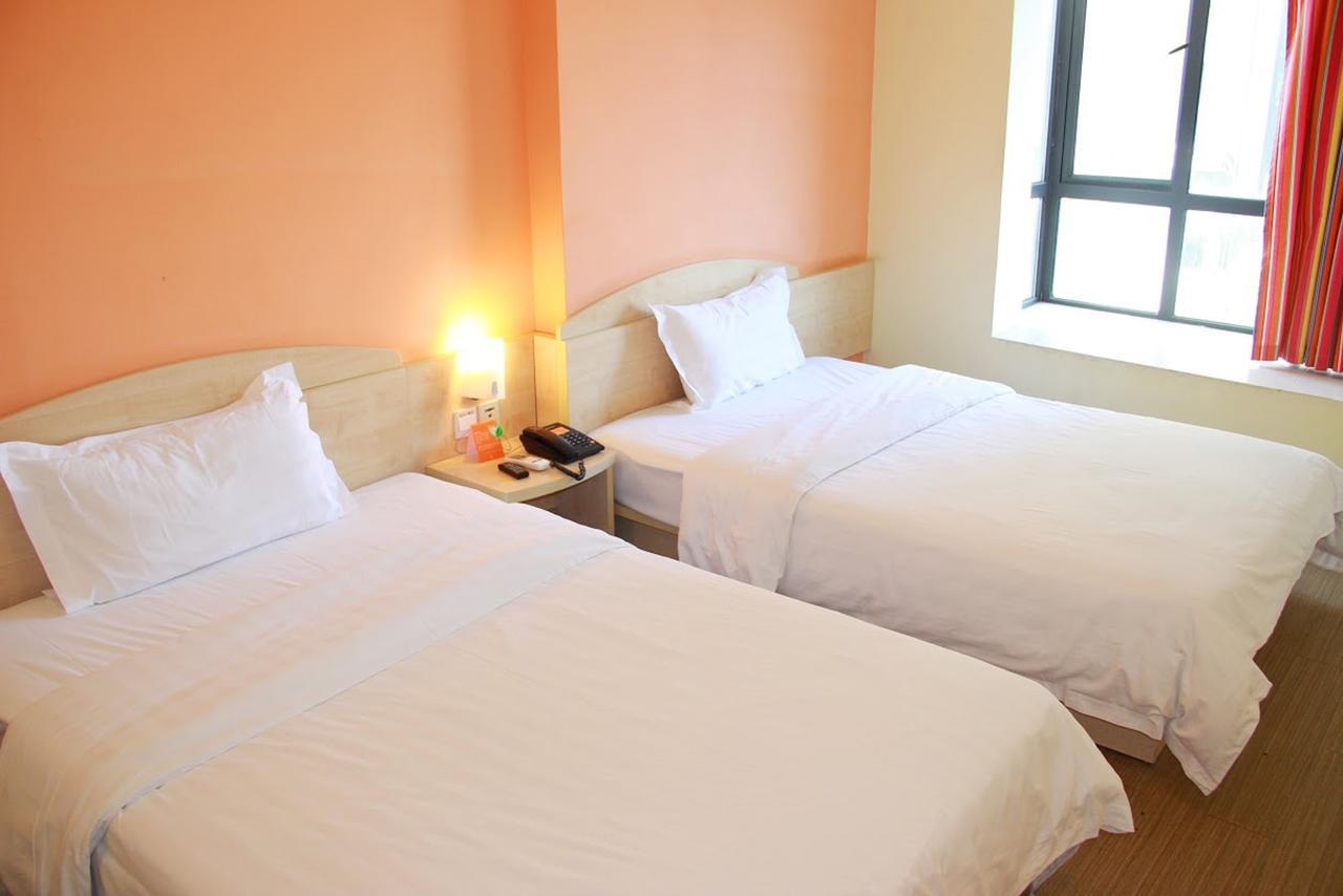 7Days Inn Dongguan Houjie Conference & Exhibition Center Экстерьер фото